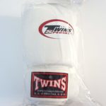 新TWINS ツインズ 本革製キックボクシング グローブ 白 １６オンス